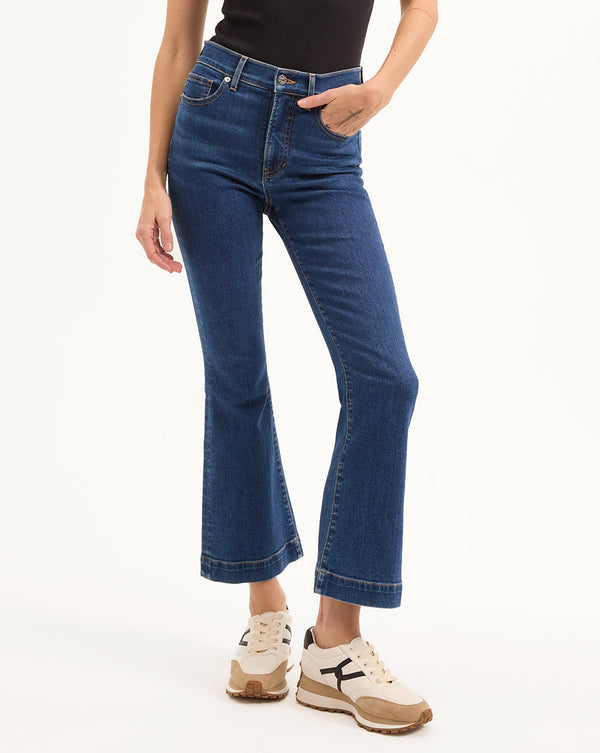 Carson Kick-Flare Jean | Extended